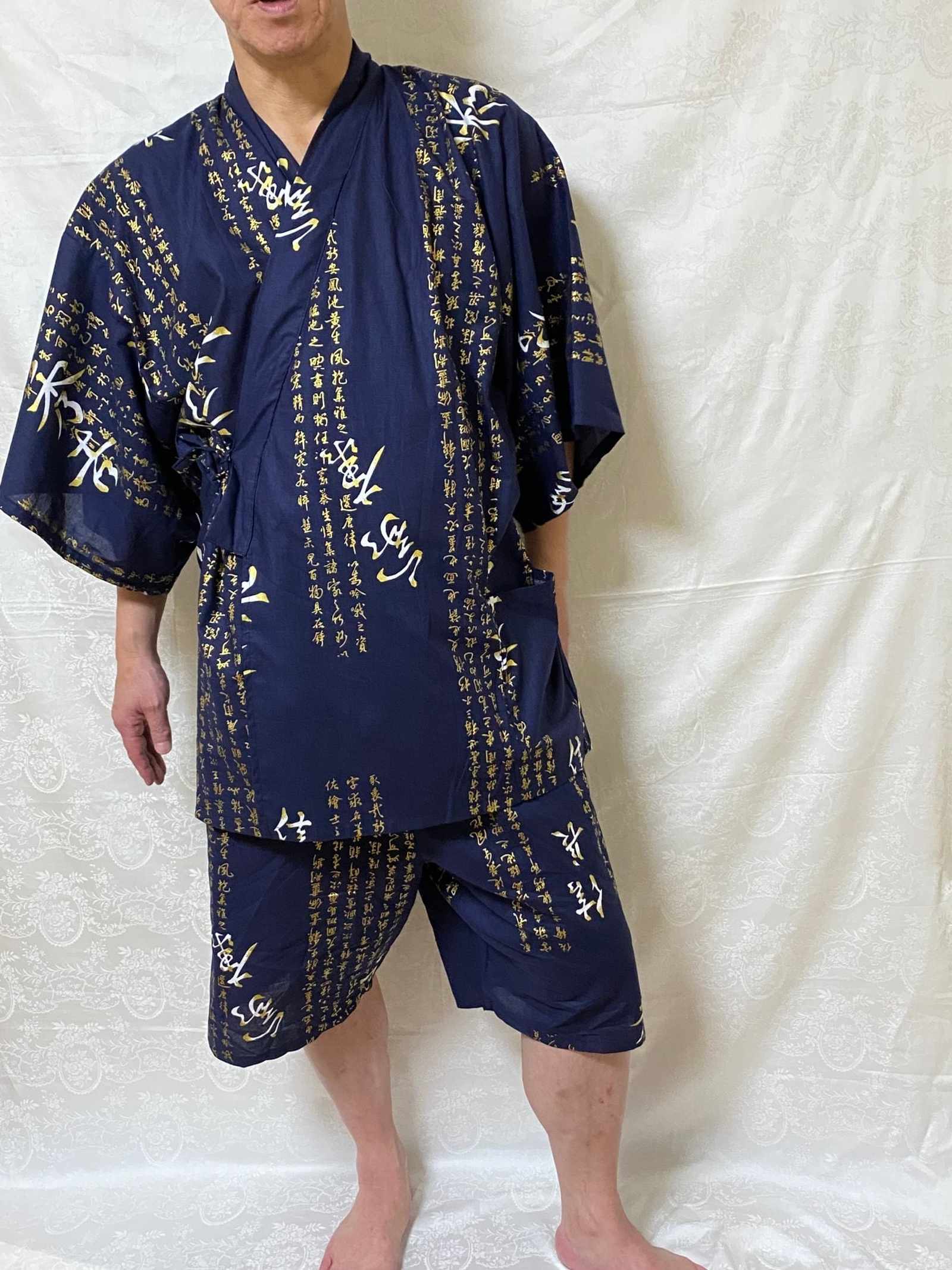 Jinbei ( Japanese traditional clothing )